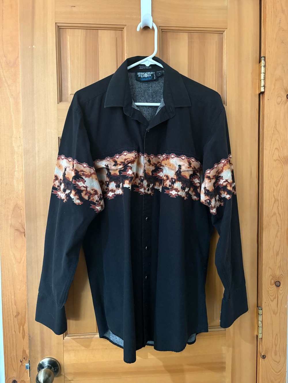 Brooks & Dunn Collection Black Western Shirt with Brown Scenic Stripe SZ L